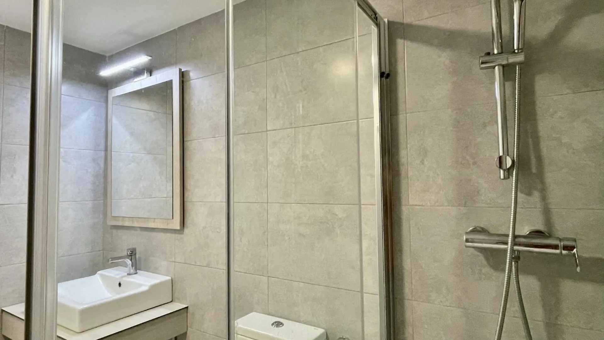 Apartment Festastar 211 레스타르티트